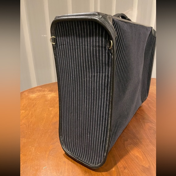 The French Company 1970s Vintage Luxury Luggage - Picture 8 of 16